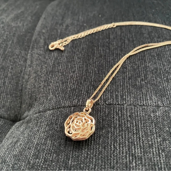 Dainty Rose Gold Lot 3 Items a Delicate  Crystal Rose Necklace and 2 Bracelets - Picture 10 of 14